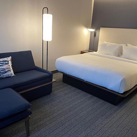 Hotel Courtyard Montreal Midtown Extérieur photo