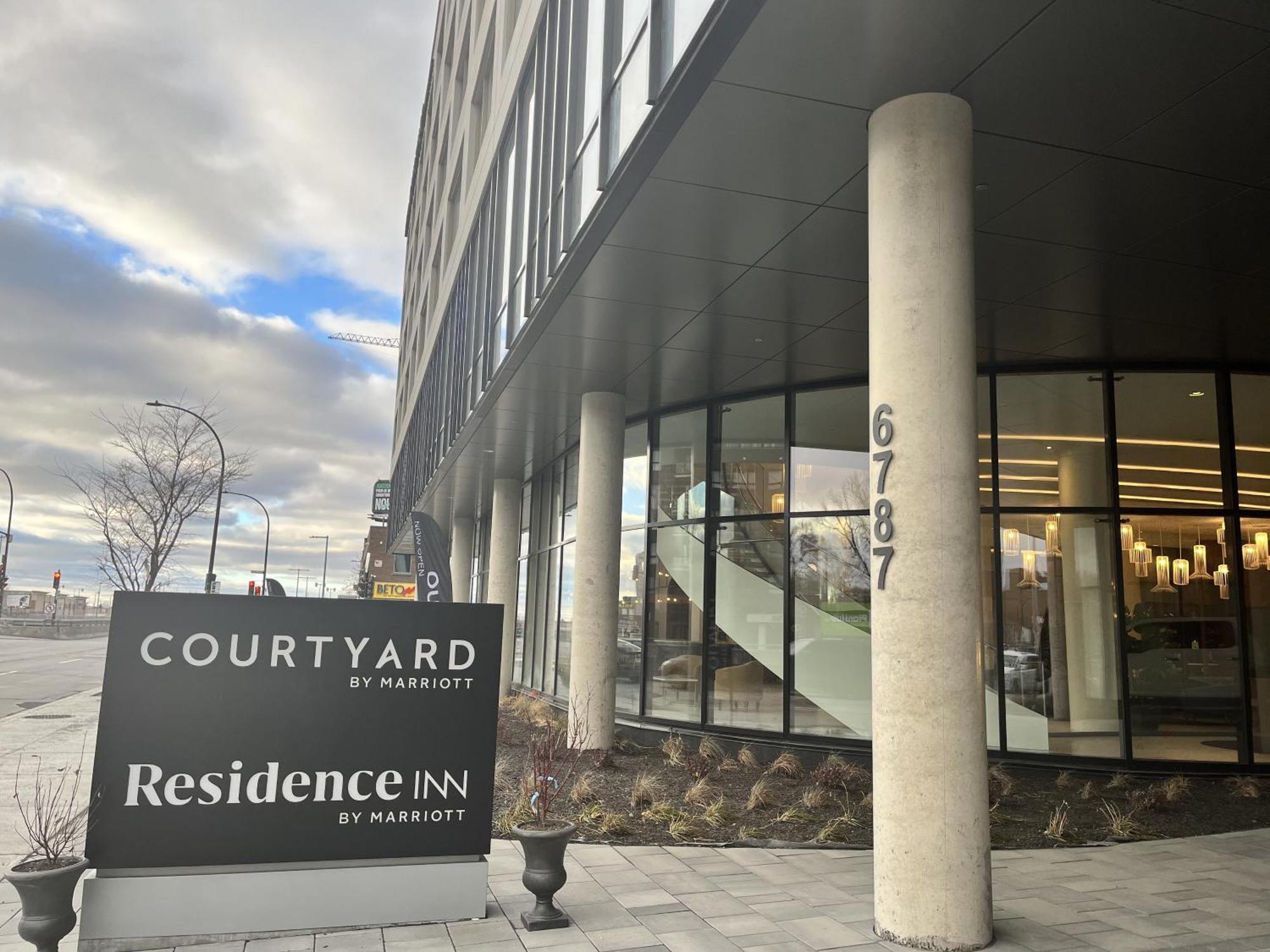 Hotel Courtyard Montreal Midtown Extérieur photo